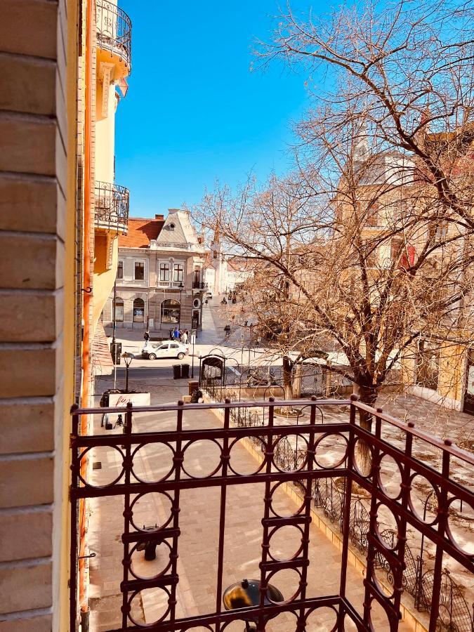 Apartment Friends Central Oradea Luaran gambar